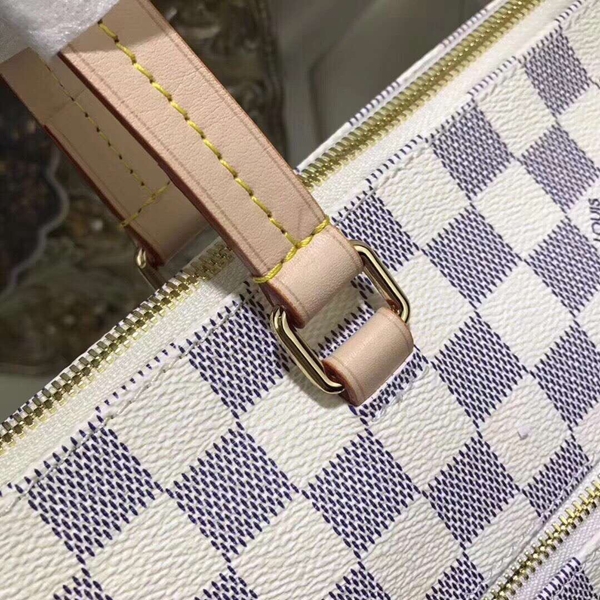 ルイヴィトンバッグ角部分ディテール